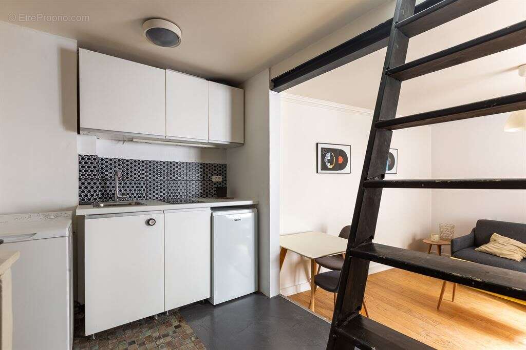Appartement à PARIS-2E
