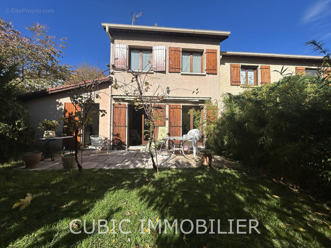 Maison à VILLEFRANCHE-SUR-SAONE