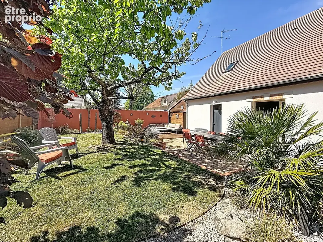 RARE SUR LE MARCHÉ. Maison familiale avec piscine - photo 3
