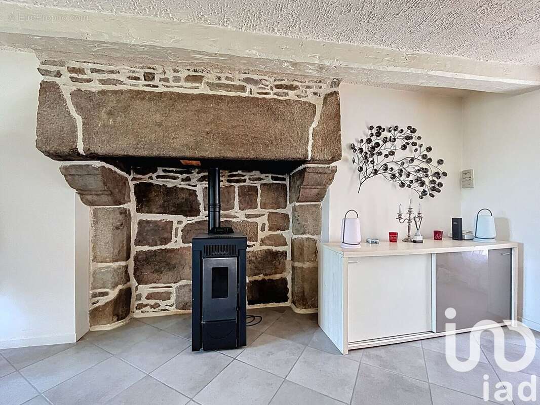 Photo 5 - Maison à SAINT-BROLADRE