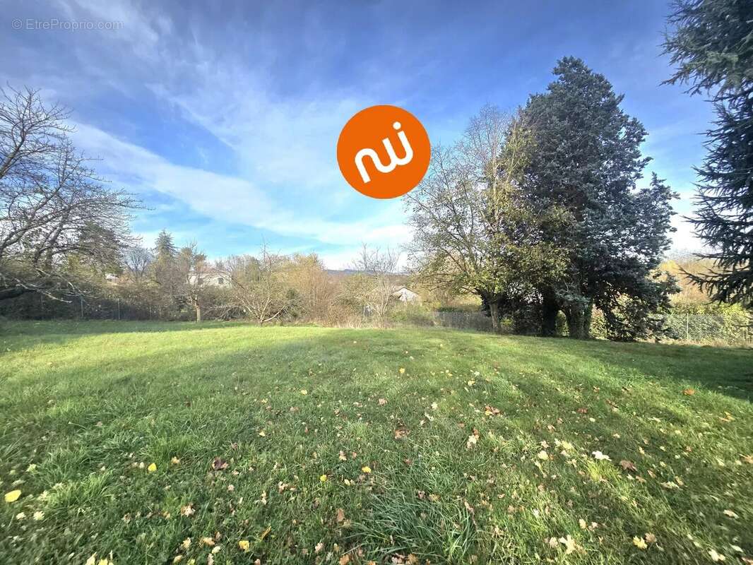 Terrain à TASSIN-LA-DEMI-LUNE