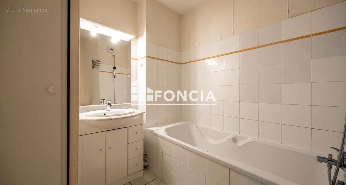 Toulouse Rue Dalayrac Rare T3 de 72 m² avec terrasse et parking en hyper-centre - photo 9
