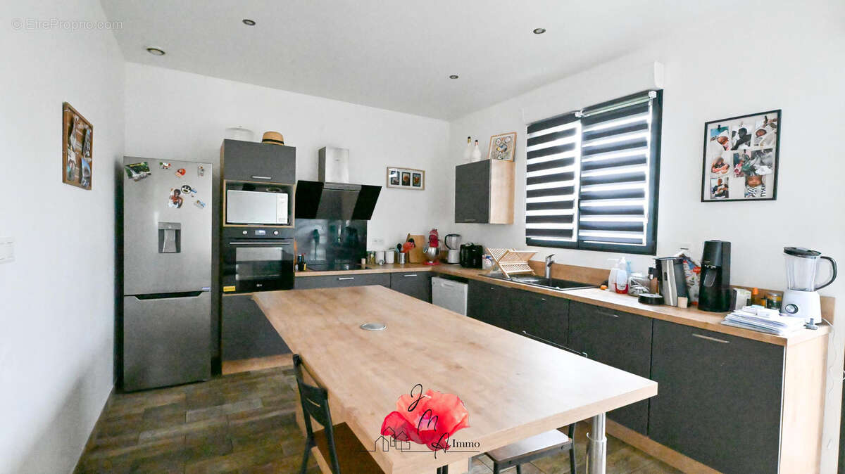 Maison à SAINT-ROMAIN-DE-COLBOSC