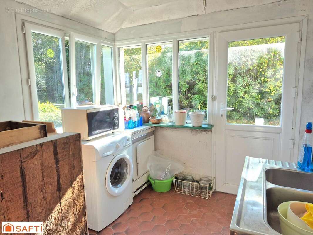 Maison 125 m² à Saint-Vougay  - photo 7