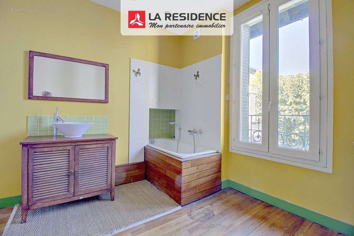 Maison à SARTROUVILLE