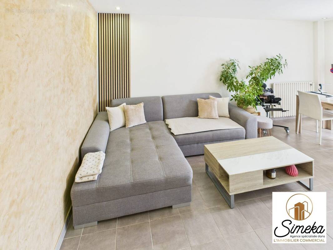 Appartement à LA CHAPELLE-SAINT-LUC