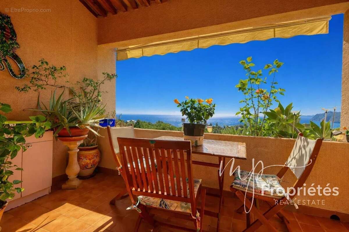 Appartement à RAYOL-CANADEL-SUR-MER