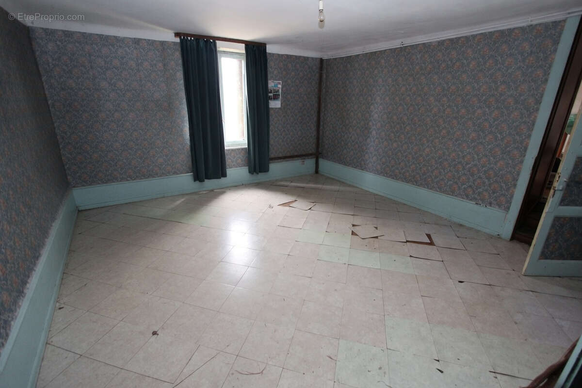 Maison à VAXAINVILLE