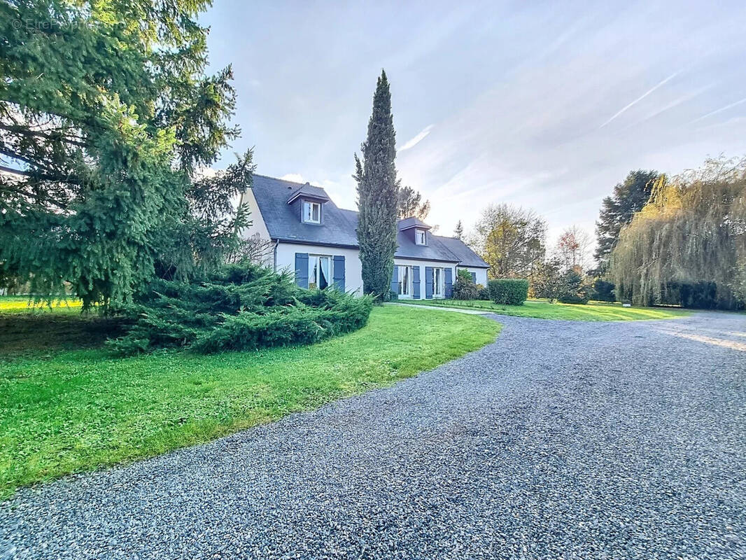 Maison à BLERE