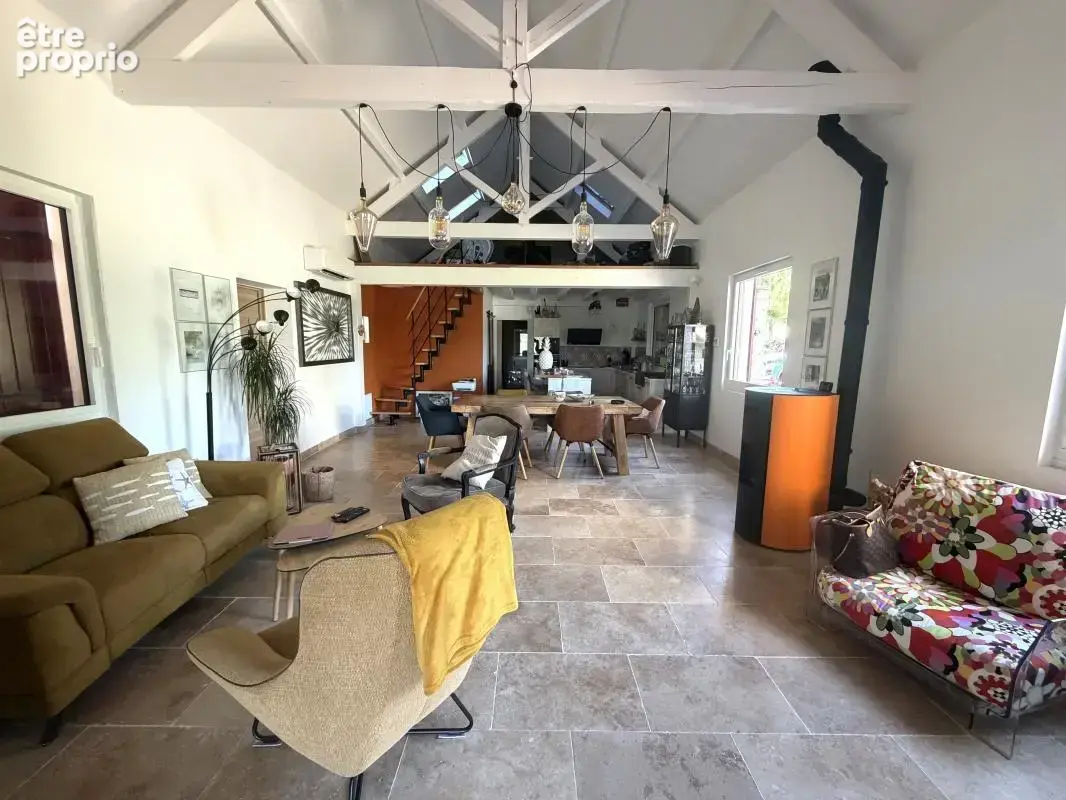 Maison rénovée avec tour, piscine et 5 400 m² de terrain – Le Buisson-de-Cadouin - photo 8