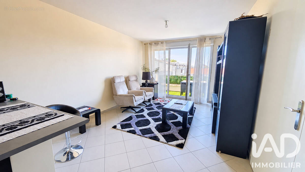 Photo 1 - Appartement à PONTAULT-COMBAULT