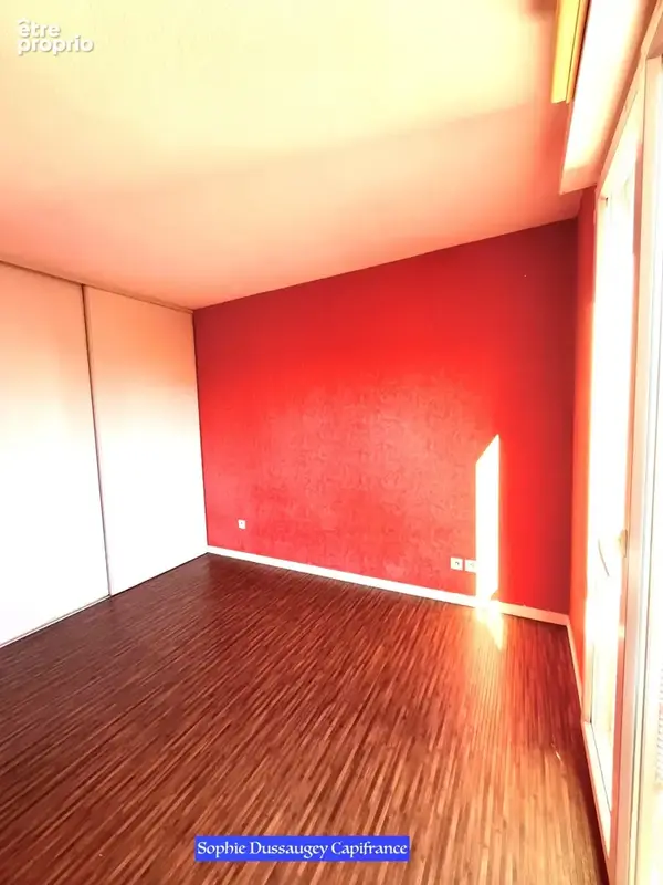 À vendre – Bel appartement 3 pièces avec grande loggia – Bordeaux Chartrons / Bassins à Flot - photo 10