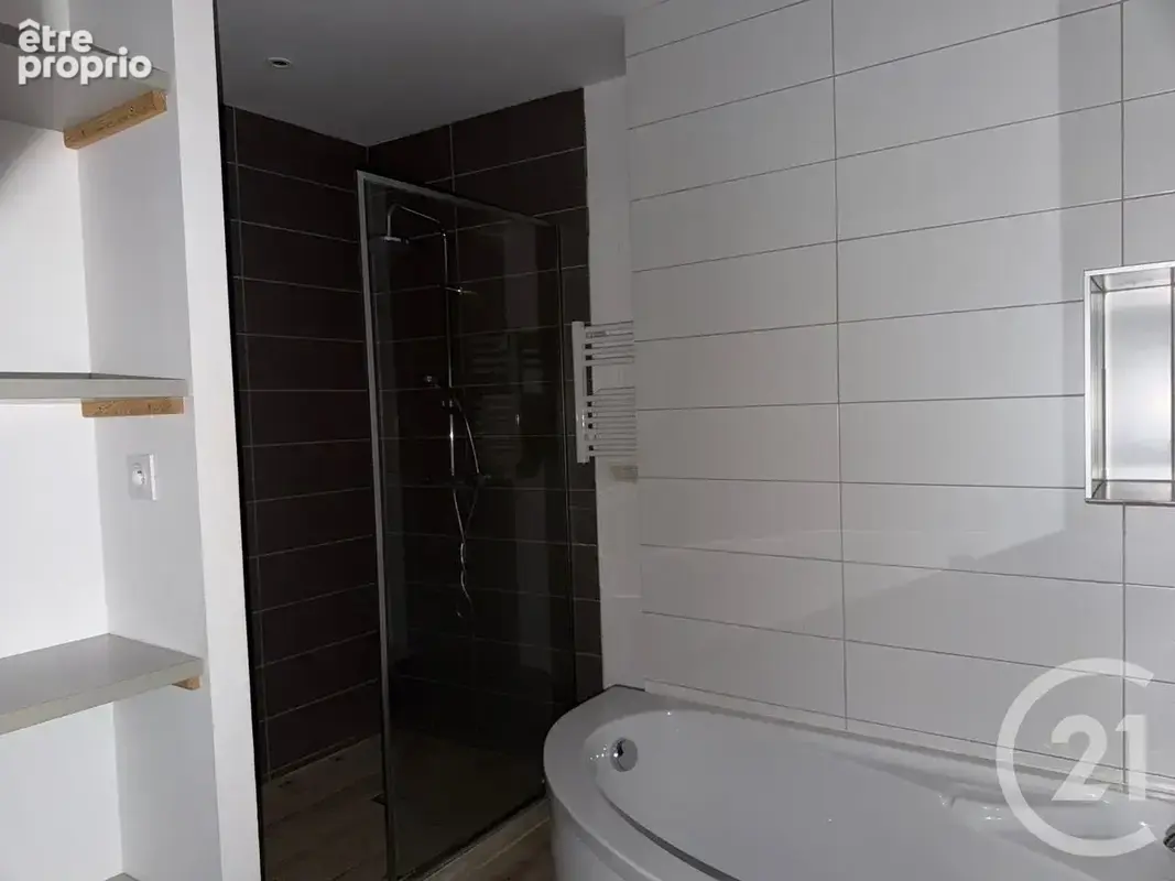 Maison 152 m² à Roiffieux  - photo 12