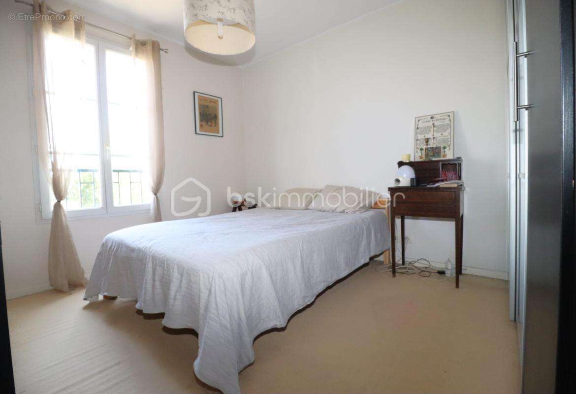 Agréable maison lumineuse (4 pièces avec 3 chambres ) garage et 2 places de stationnement - photo 11