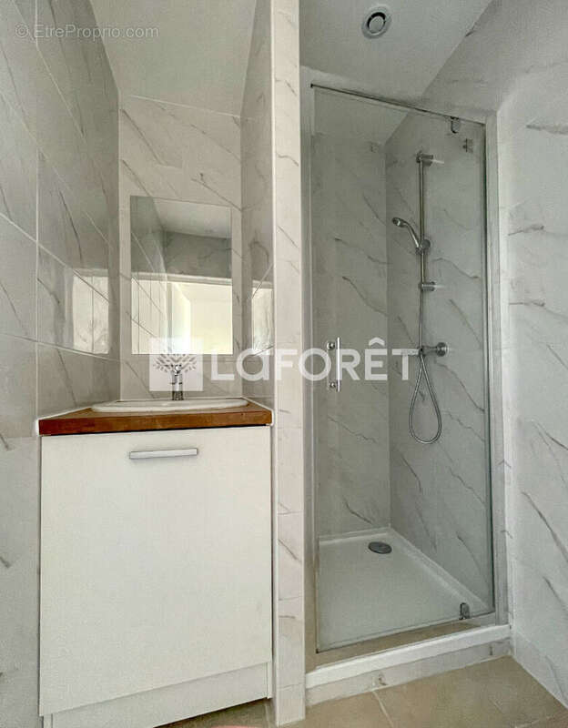 Commerce à CONFLANS-SAINTE-HONORINE