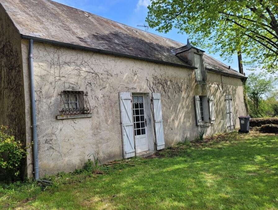 Maison à THEVET-SAINT-JULIEN