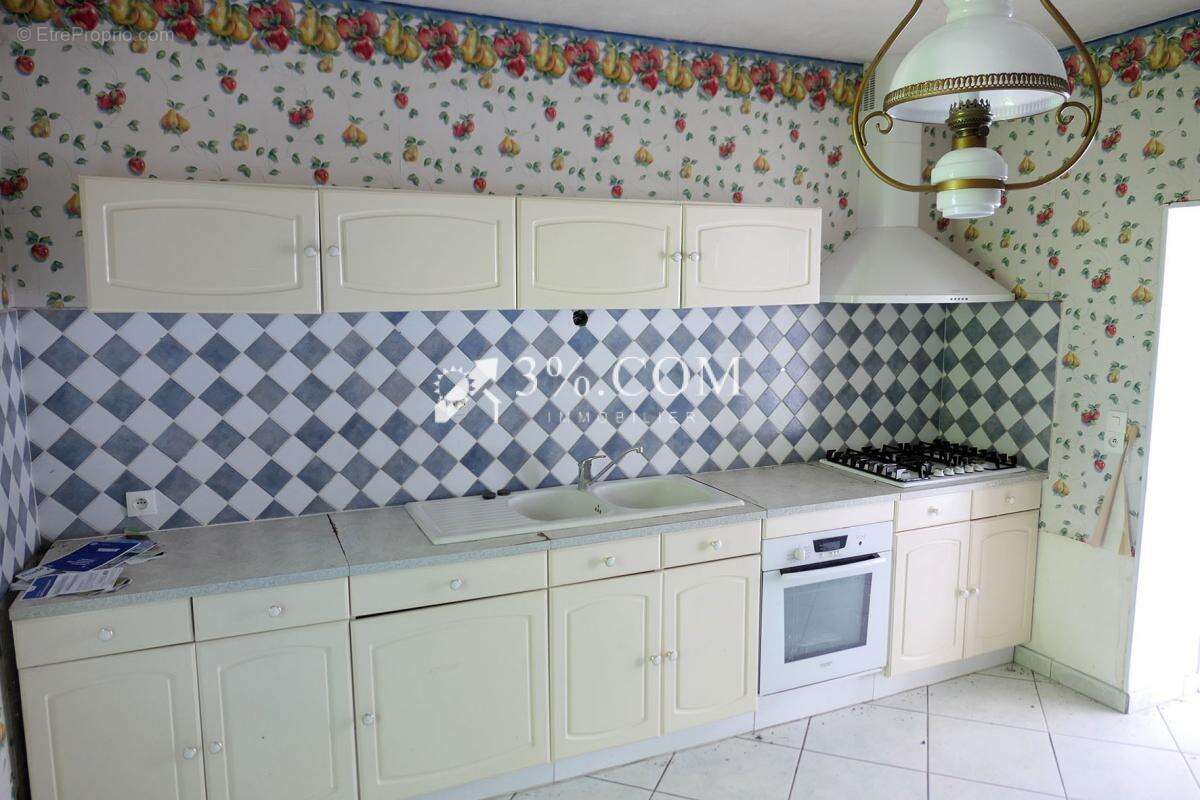 Maison à BURES-EN-BRAY