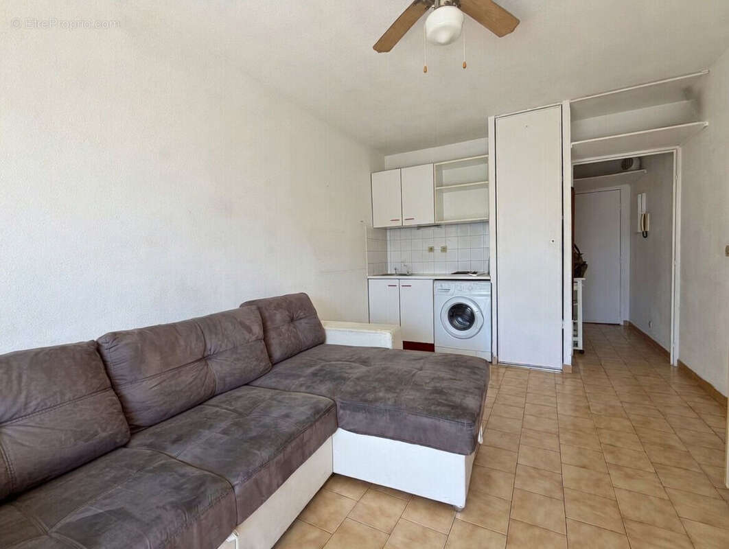 Appartement à MAUGUIO