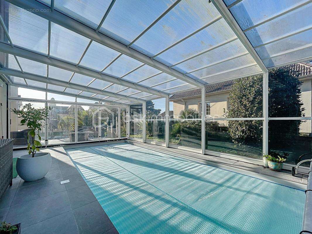 Maison à OUISTREHAM