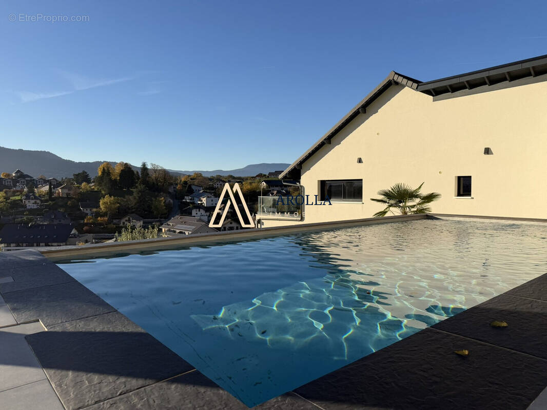 Maison à SAINT-JEOIRE-PRIEURE