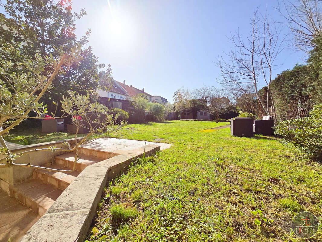 Maison à FONTENAY-SOUS-BOIS