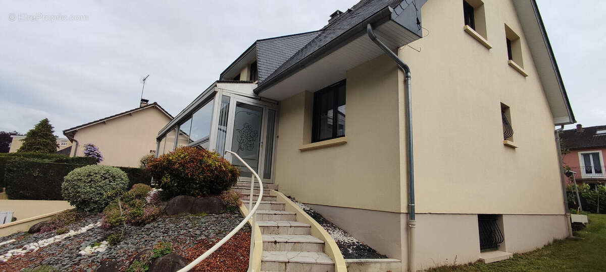 Maison Mayenne 9 pièce(s) 132 m2 - photo 2