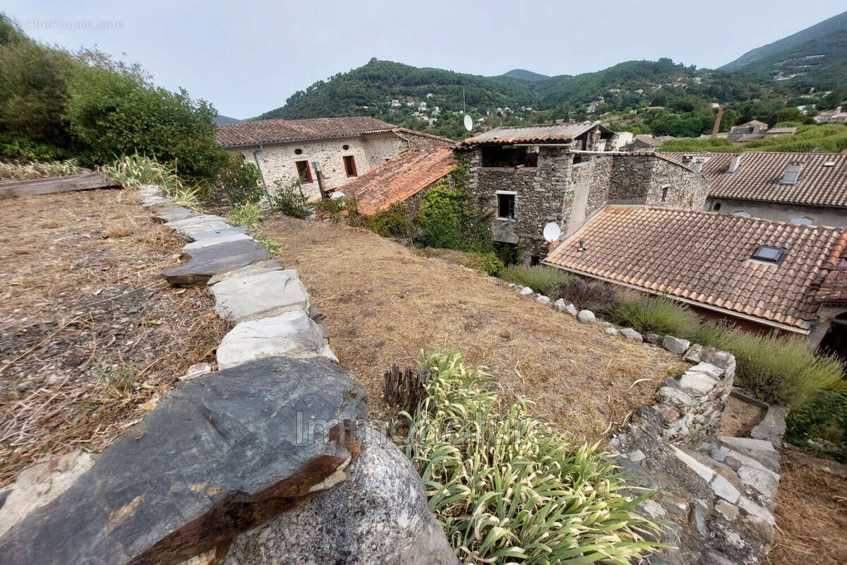 Maison à SUMENE