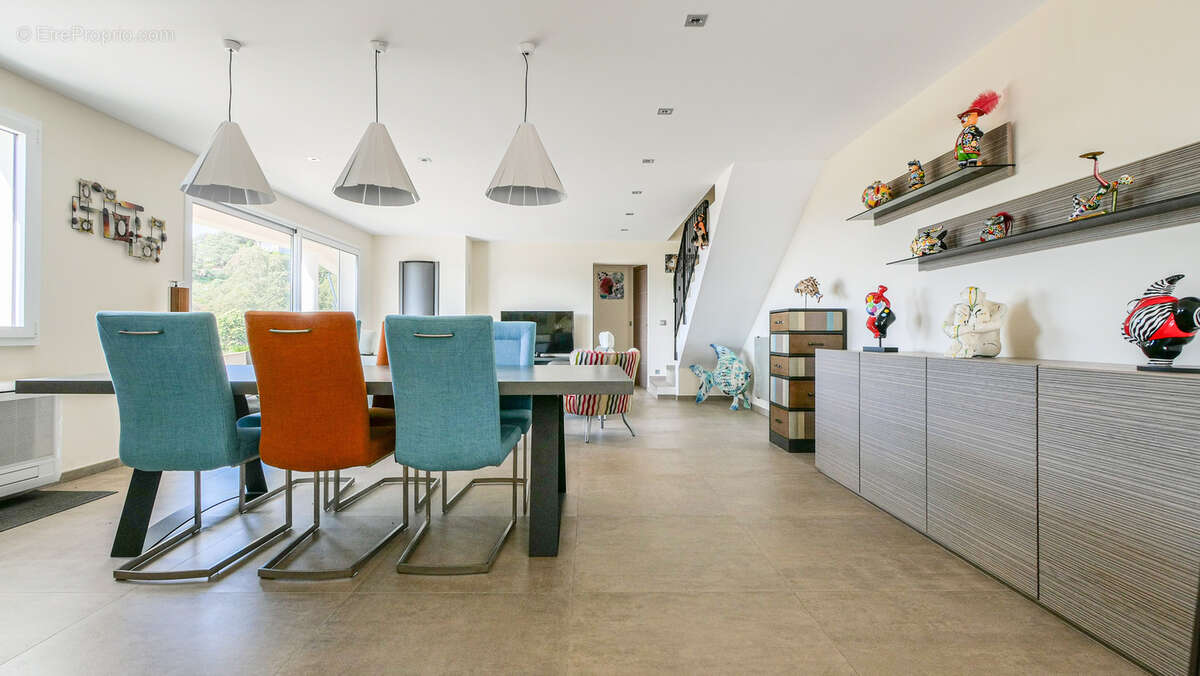 Maison à LA LONDE-LES-MAURES