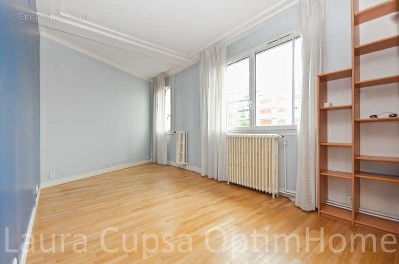 Appartement à BOURG-LA-REINE