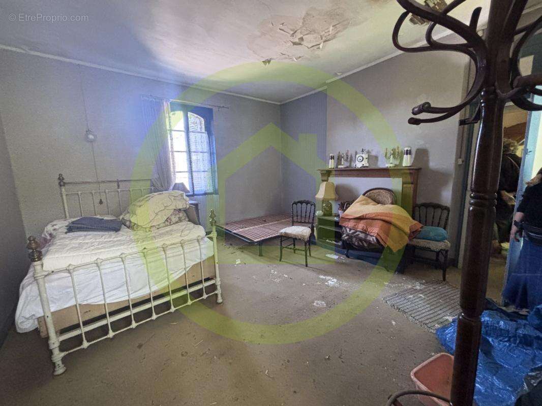 Maison à LAVAVEIX-LES-MINES