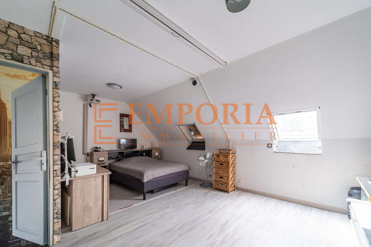 Maison 82 m² à Ottmarsheim  - photo 4