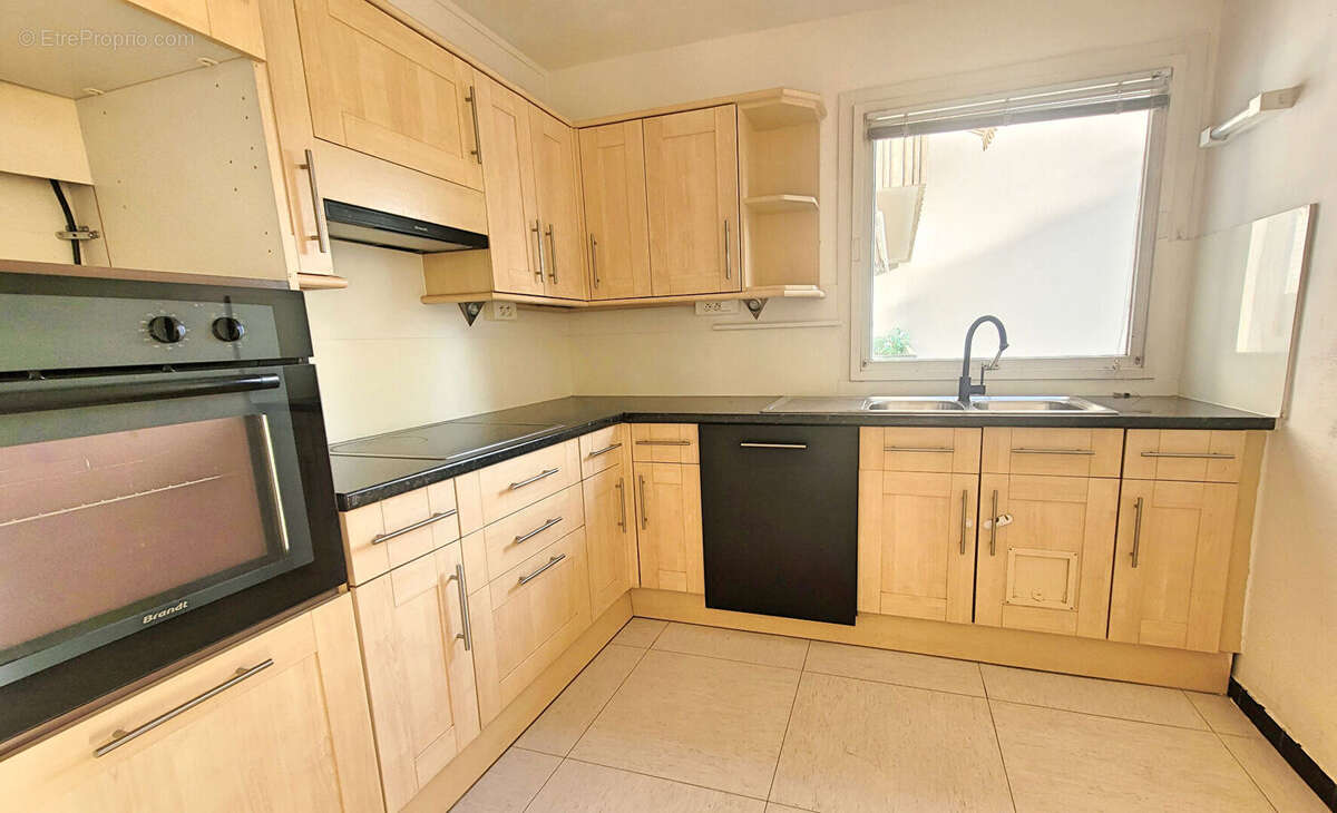 Appartement à LE COUDRAY-MONTCEAUX