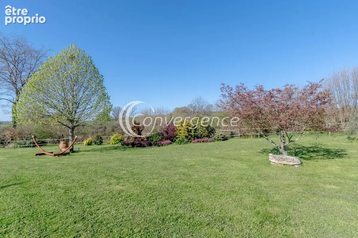 Grange rénovée de 204 m2 et gîte T3 indépendant de 72 m2 - photo 20