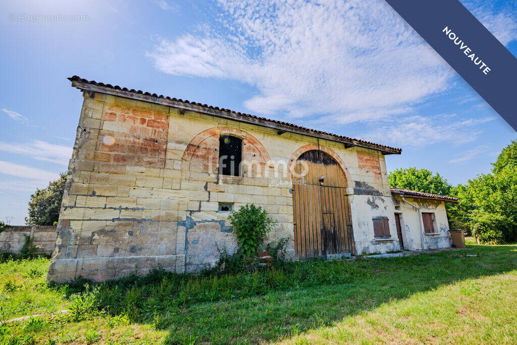 Maison à AMBES