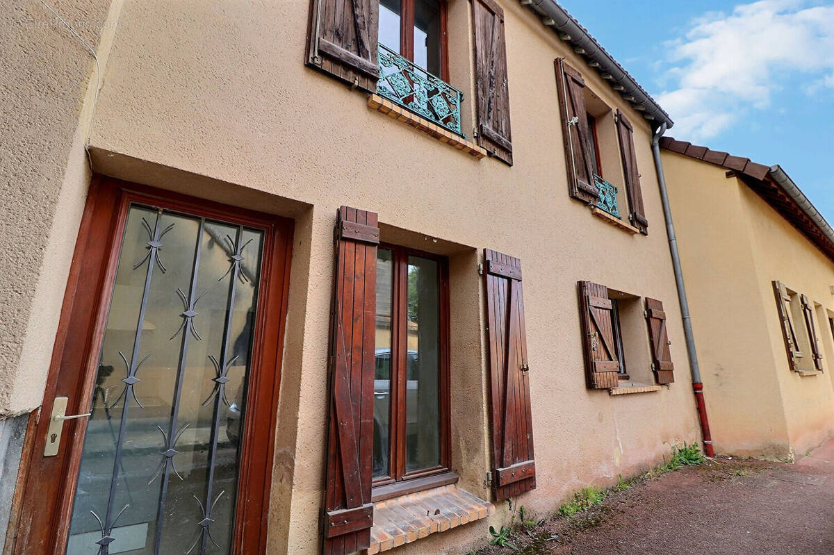 Appartement à EPERNON