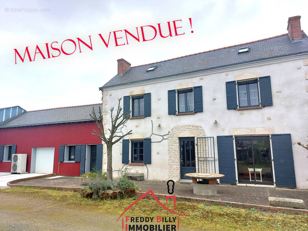 Maison à SAINT-VARENT