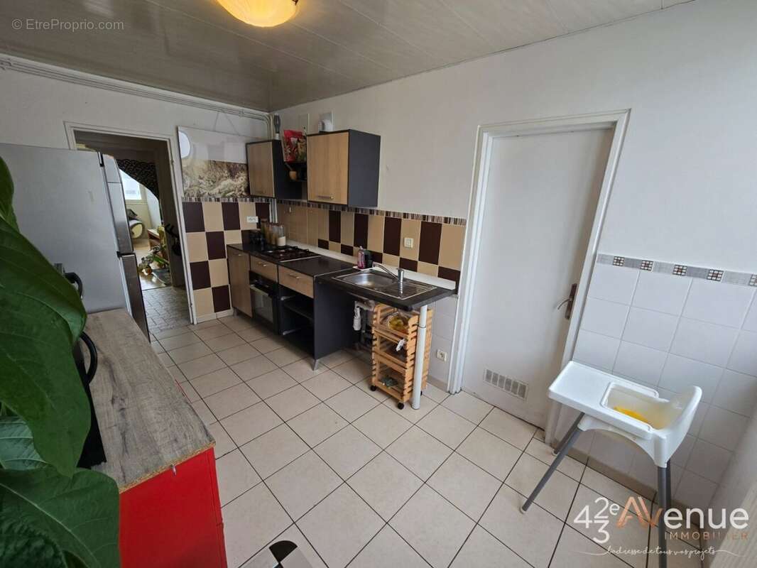Appartement à SAINT-ETIENNE