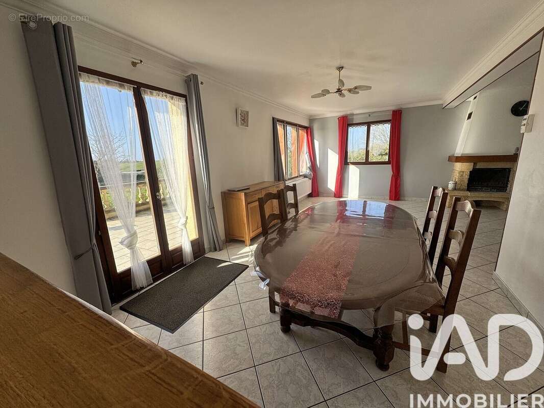 Photo 3 - Maison à MONTVILLE