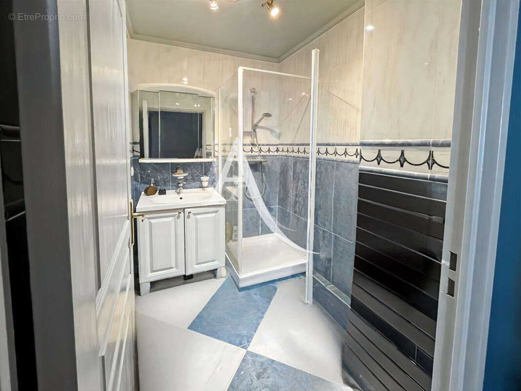 Appartement  Cannes grand 4 pièces résidence sécurisée avec  piscine - photo 15