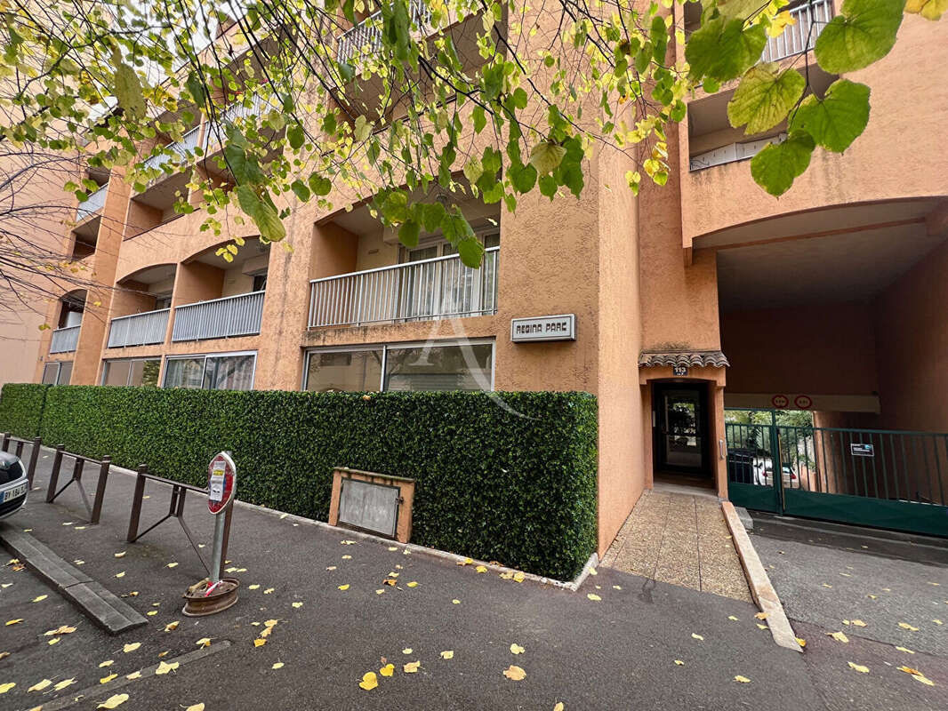 Appartement à VENCE