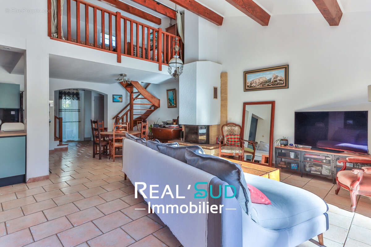 Maison à MARSEILLE-9E