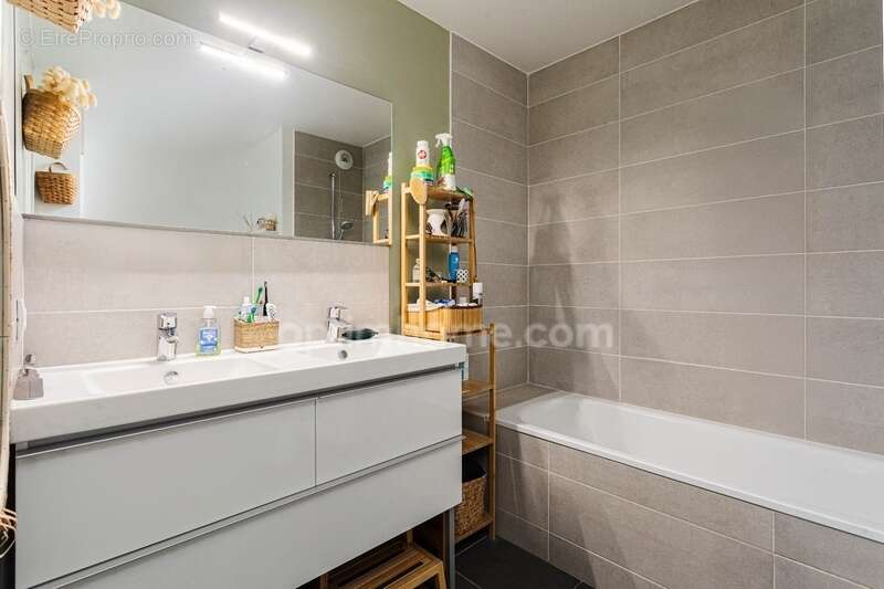 Appartement à MAISONS-ALFORT
