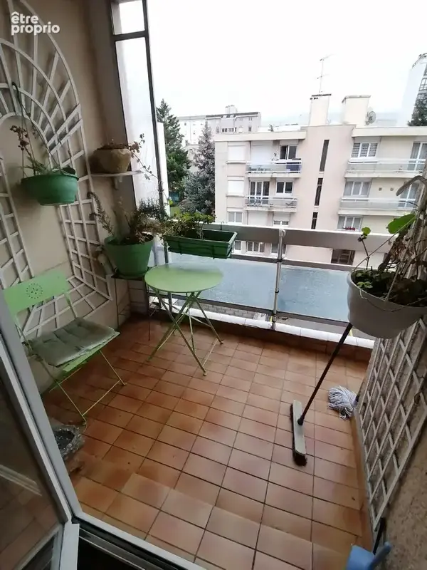 Appartement 4 pieces avec cave et parking - photo 9