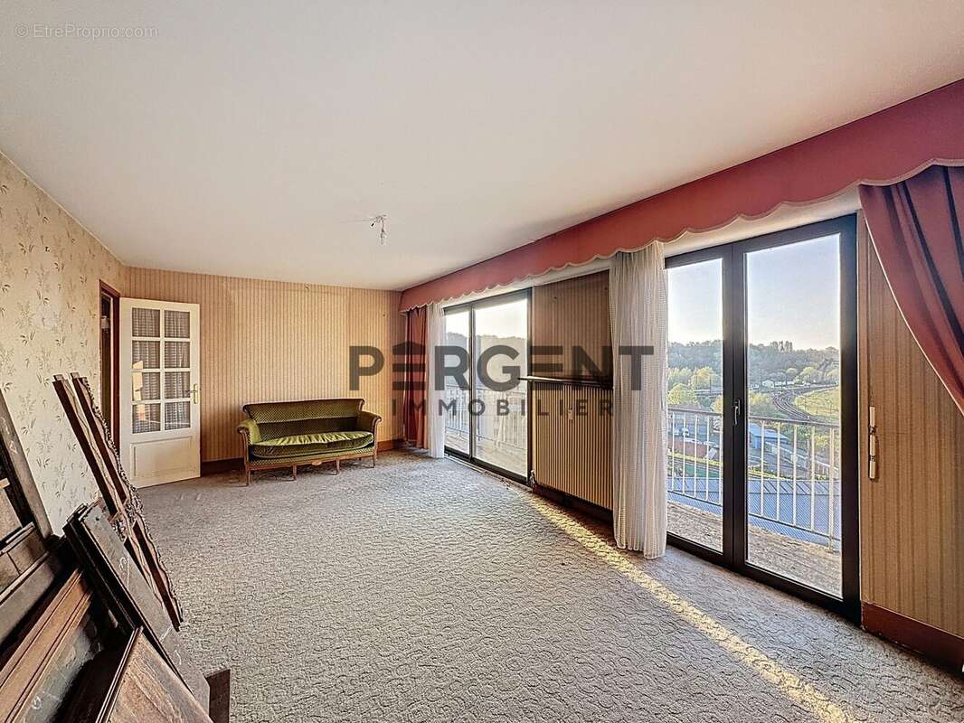 Appartement à CHARLEVILLE-MEZIERES