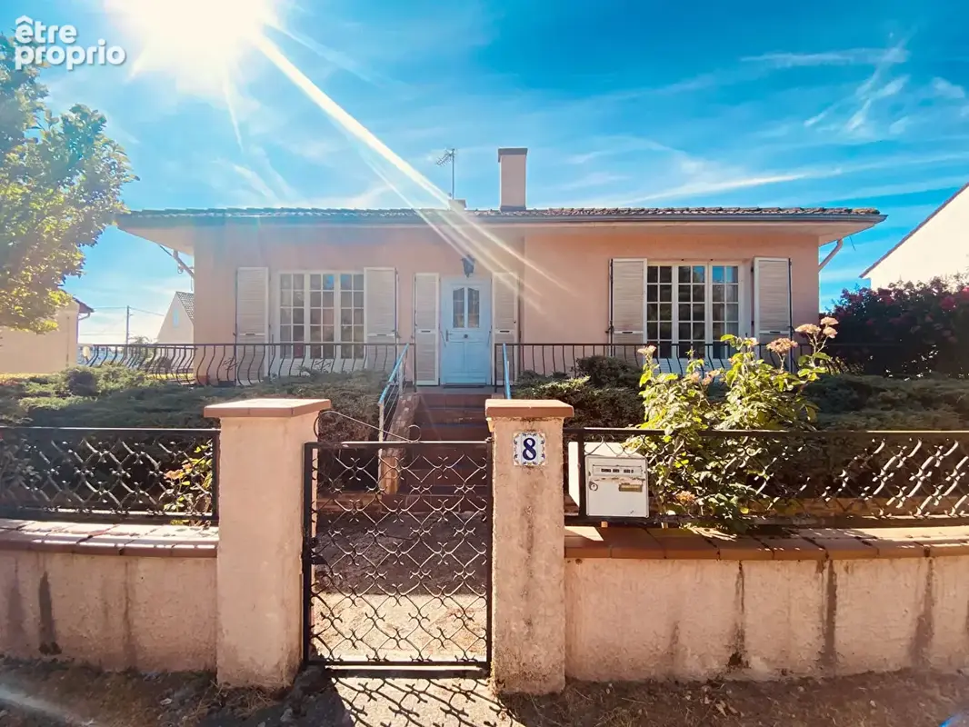 Maison à PREMILHAT