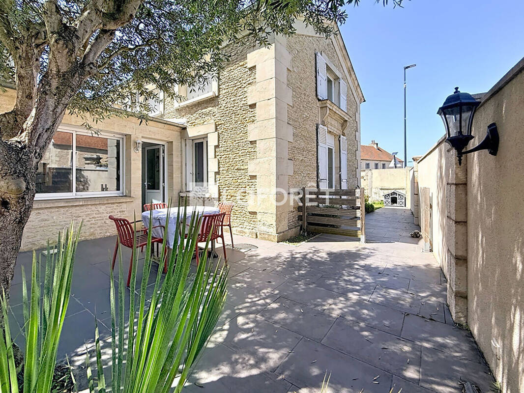 Maison à BIEVILLE-BEUVILLE