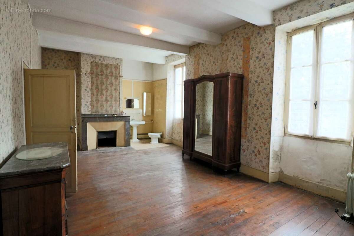 Grande maison de caractère/immeuble de rapport comprenant 7 chambres - photo 15