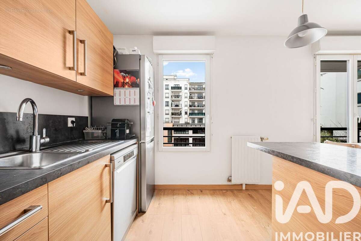 Photo 3 - Appartement à SURESNES