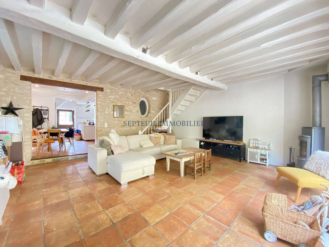 Maison à THOIRY