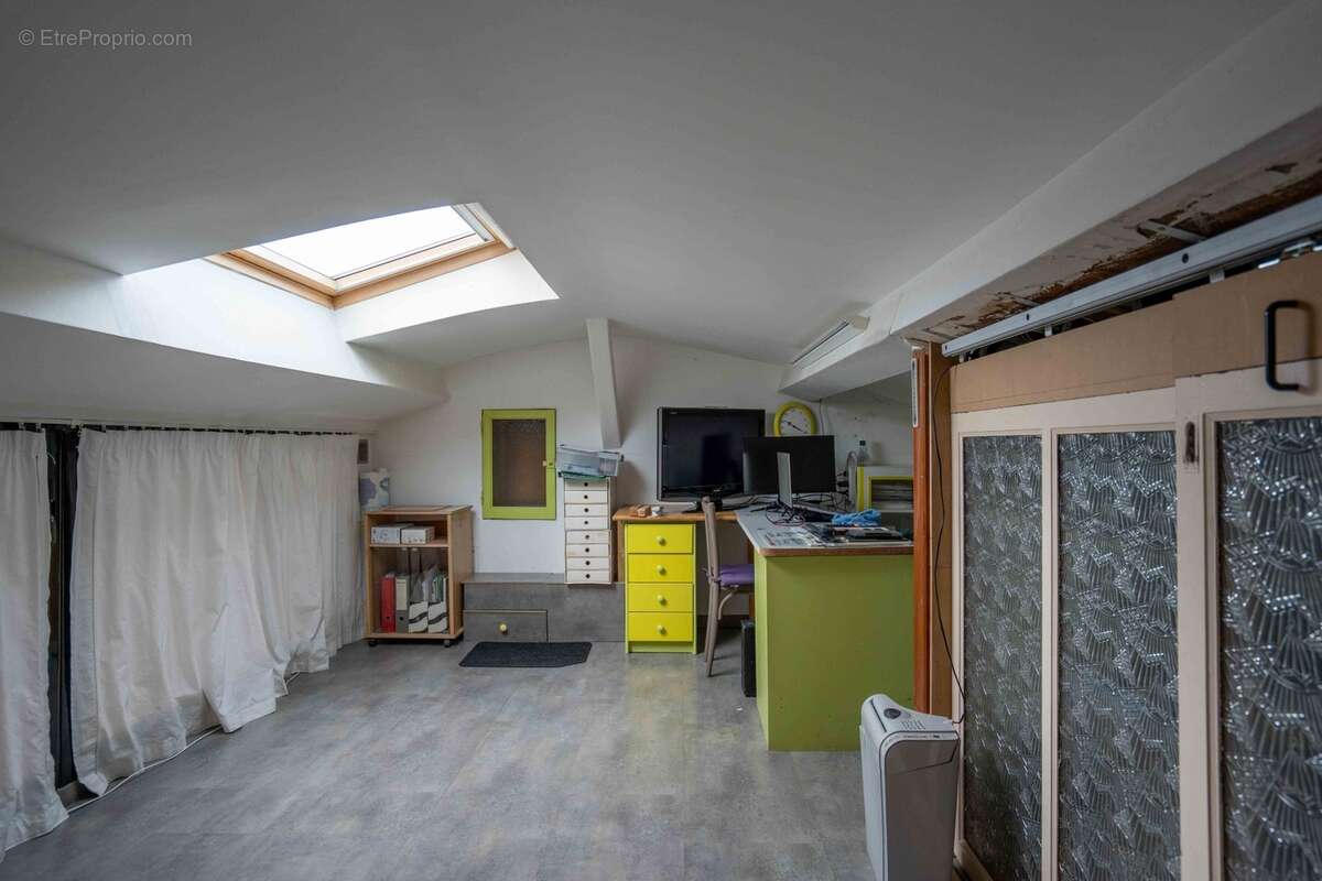 Maison de plain-pied à vendre 5 pièces VENISSIEUX (69) - photo 14